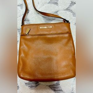 Michael Kors bag/ shoulder bag/ crossbody bag.
